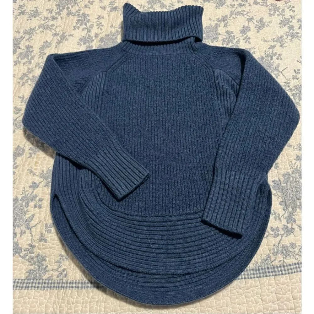 Wilfred Free Aritzia Asianna 100% merino wool blue XXS